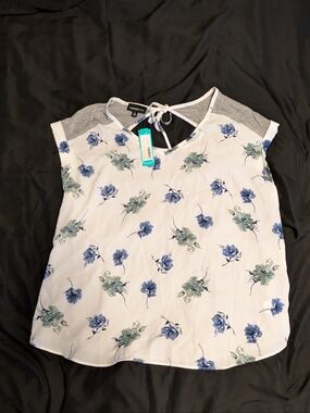 Worthington White Floral Cap-Sleeve Tie-Back Blouse